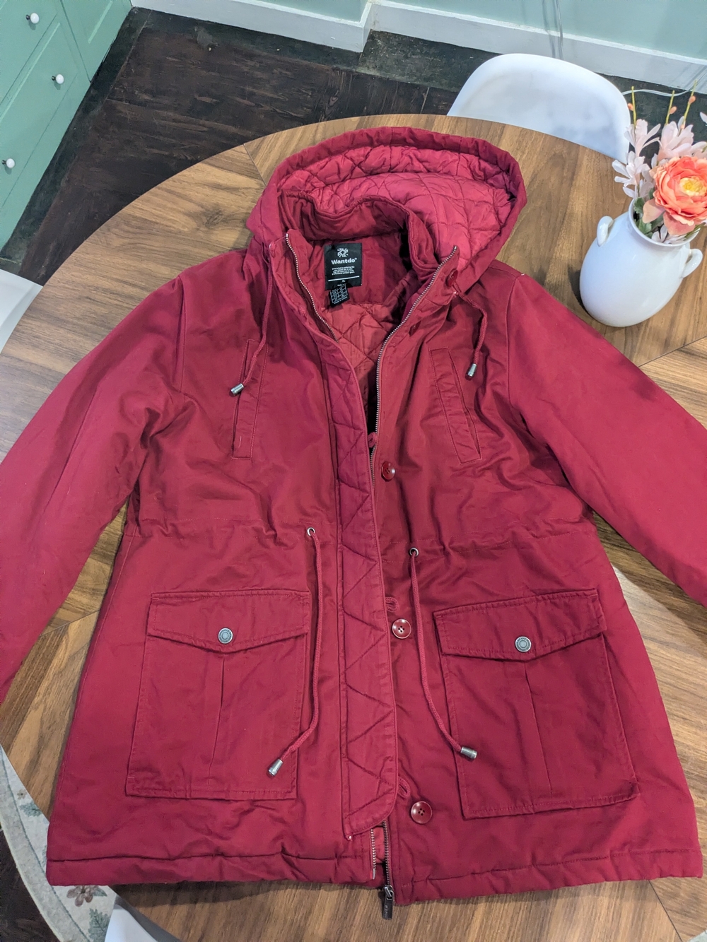 Women's Quilted Hooded Ski Jacket in Deep Red